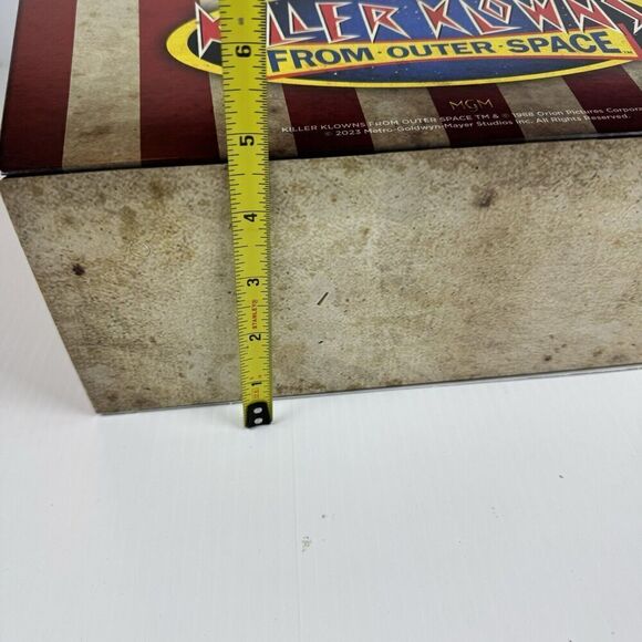 Spirit Halloween Killer Klowns from Outer Space Store Display Large Popcorn Box - Picture 9 of 13